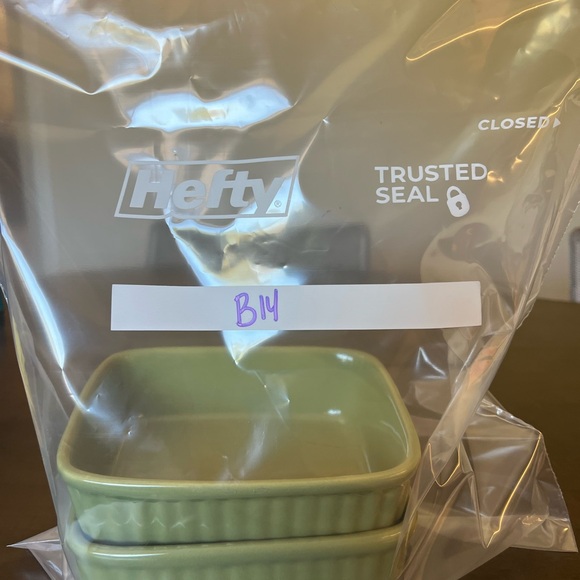 Royal Norfolk set of two individual casserole dish. - Picture 6 of 6